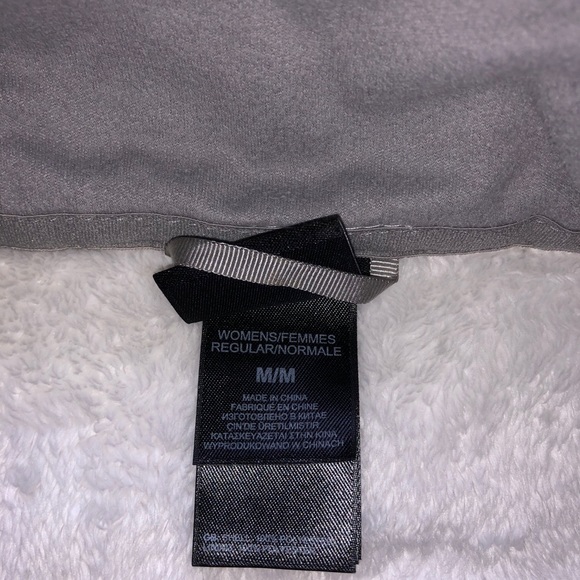 North face - Picture 2 of 4